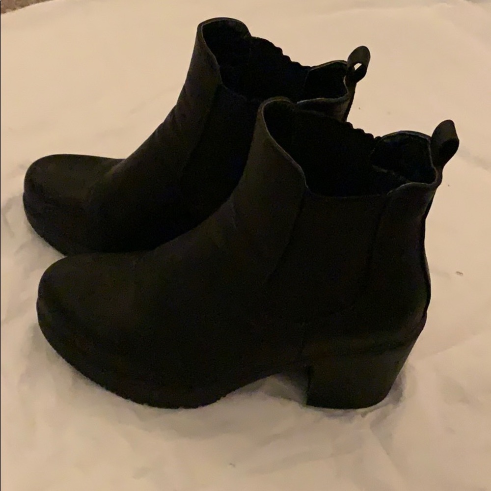 Black boots